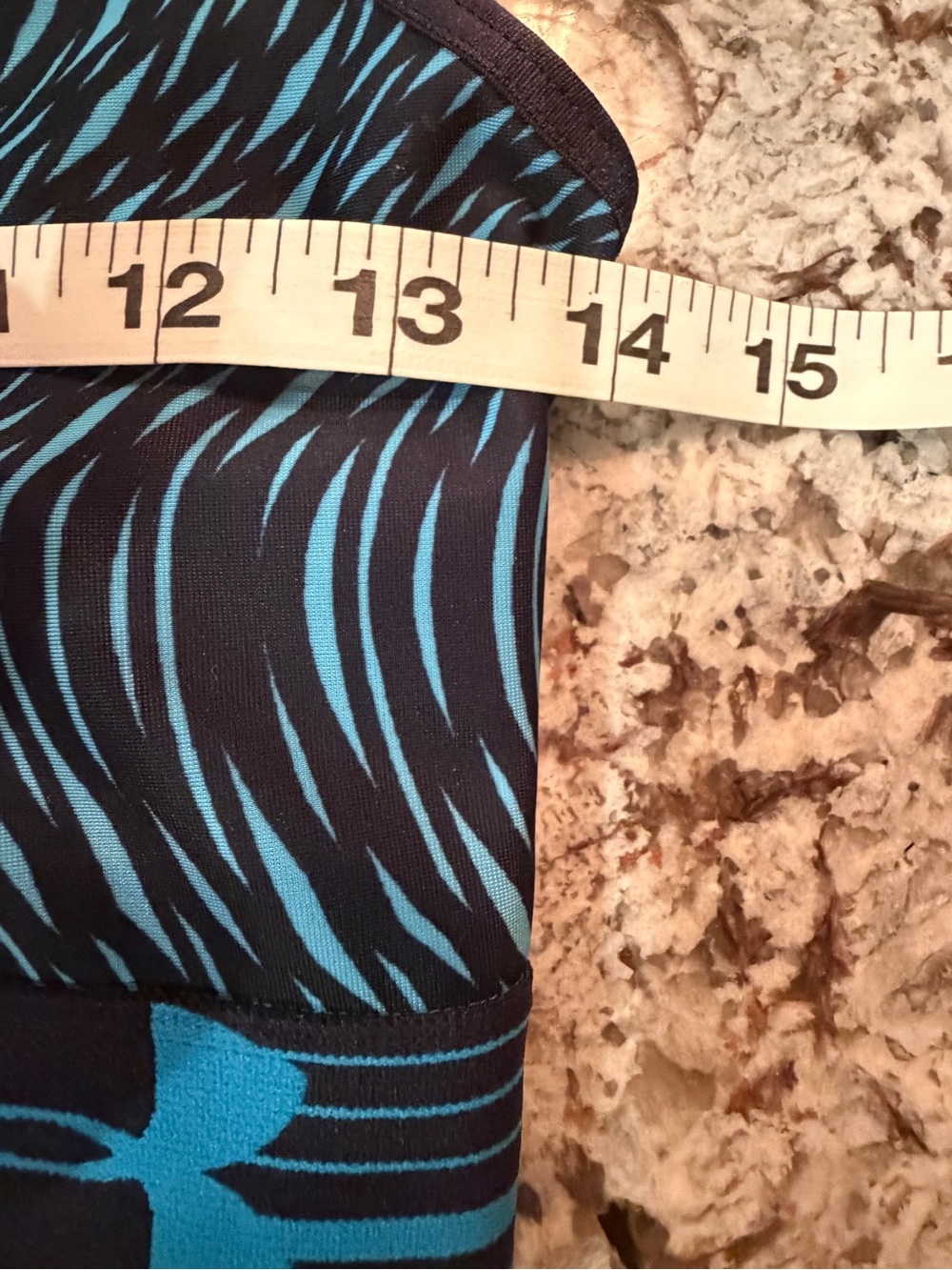 Under Armour HeatGear Compression Sports Bra Medium Blue Black Zebra Print - Picture 7 of 7